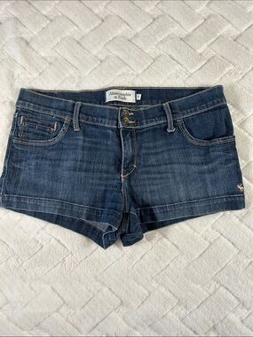 Abercrombie & Fitch Indigo Blue Low-Rise Denim Stretch Shorts size 8